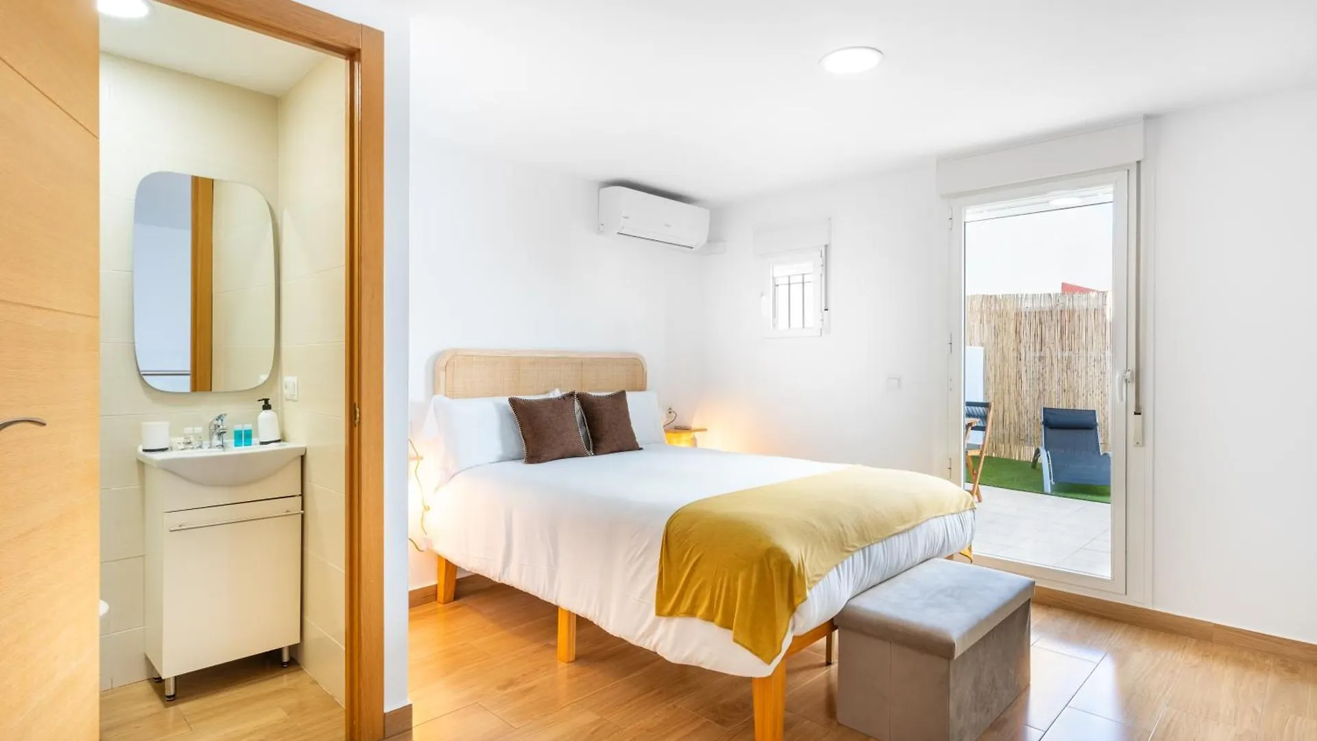 Wintowinrentals Huelin Houses Con Terraza Chill Out Málaga