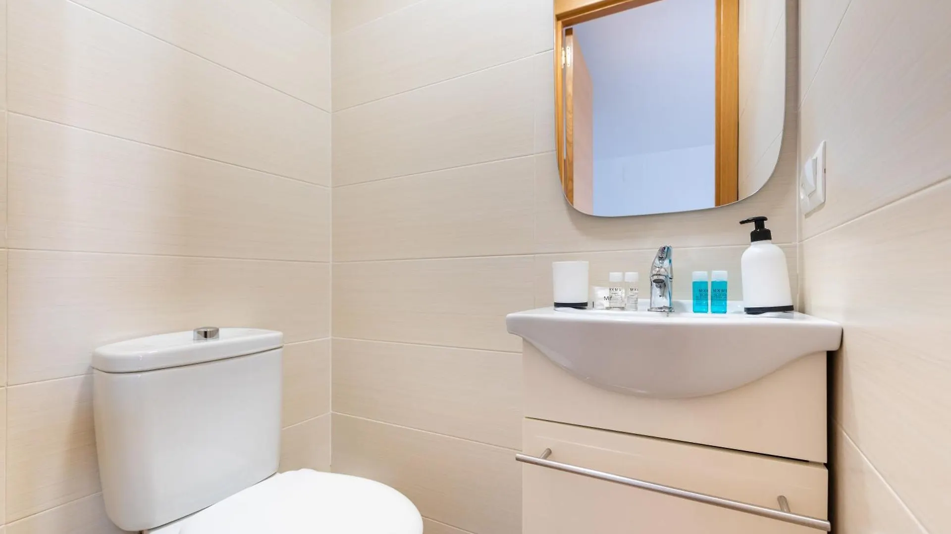 Wintowinrentals Huelin Houses Con Terraza Chill Out Málaga 0*,